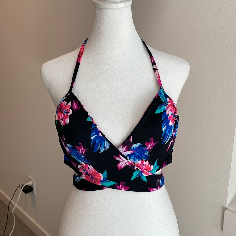 Bikini top like new